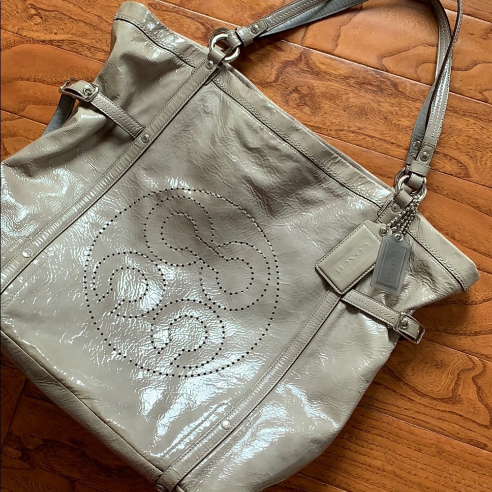 Coach Tote - Picture 2 of 6
